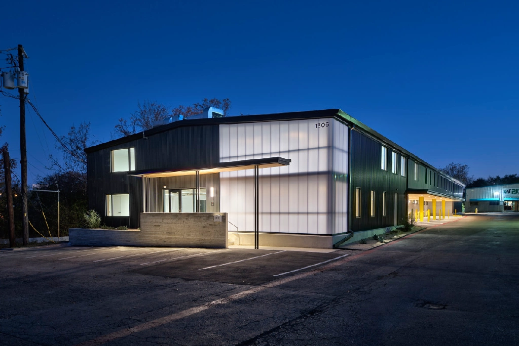 1306 W Oltorf 1